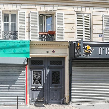 Artists' Studio On The Roofs Of Montmartre - Welkeys Apartment Paris Exterior photo